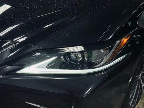 2022 Lexus ES 350 Base