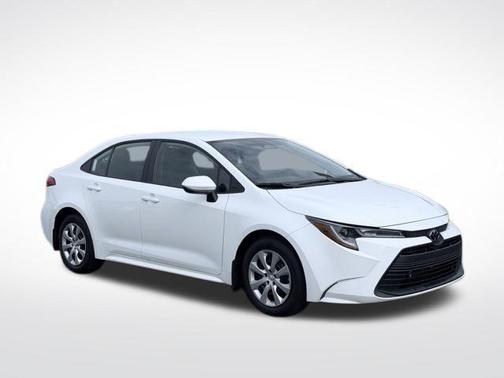 Ice 2025 Toyota Corolla LE