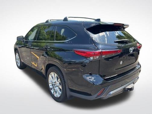 2023 Toyota Highlander Hybrid Limited