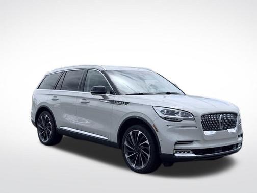 Pearl Metallic 2024 Lincoln Aviator Reserve AWD