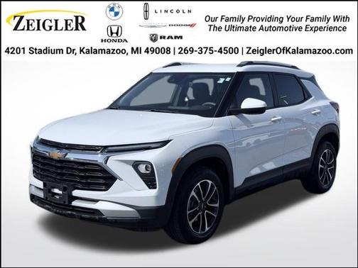 Summit White 2025 Chevrolet Trailblazer LT