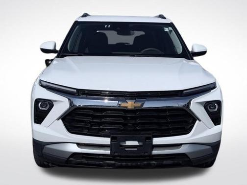 Summit White 2025 Chevrolet Trailblazer LT