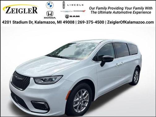 2024 Chrysler Pacifica Touring-L