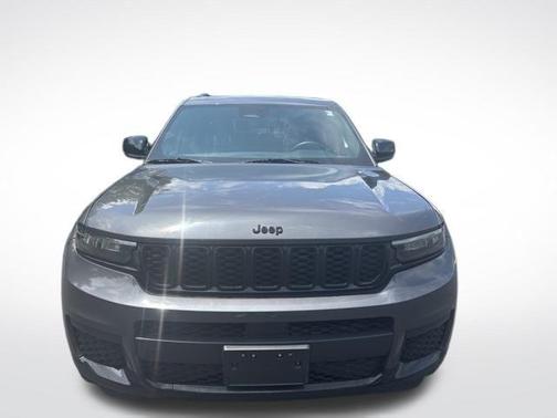2022 Jeep Grand Cherokee L Laredo
