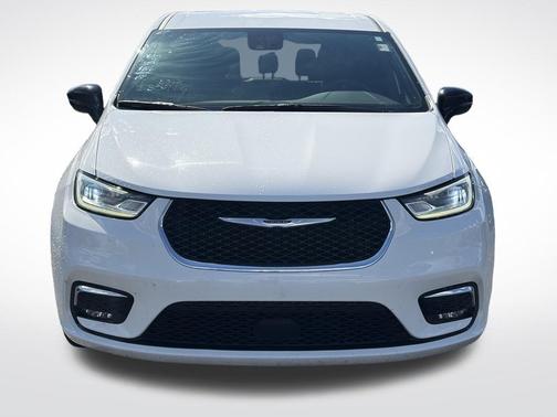 Bright White Clearcoat 2025 Chrysler Pacifica Select
