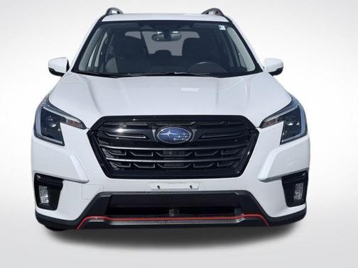 Crystal White Pearl 2023 Subaru Forester Sport