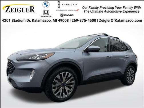 2022 Ford Escape Titanium