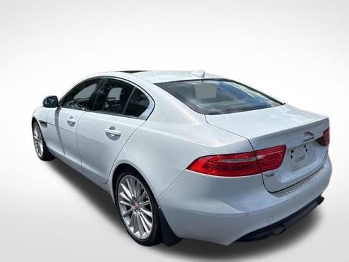 2017 Jaguar XE 35t First Edition