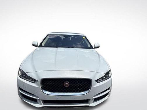 2017 Jaguar XE 35t First Edition