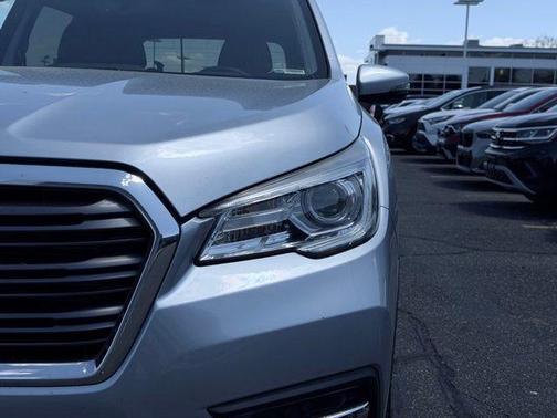 Ice Silver Metallic 2020 Subaru Ascent Limited 7-Passenger