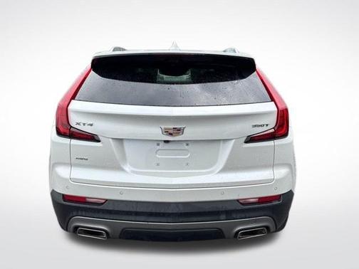 2022 Cadillac XT4 Premium Luxury
