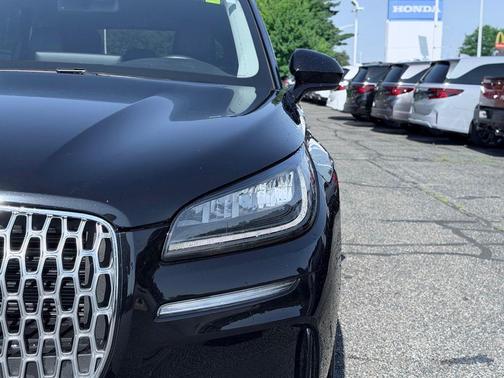 Black Metallic 2024 Lincoln Corsair Premiere