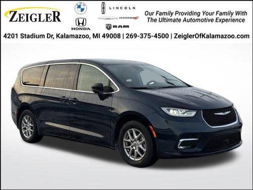 2024 Chrysler Pacifica Touring-L