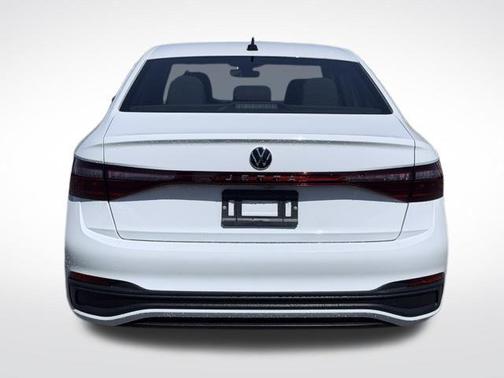 Pure White 2025 Volkswagen Jetta 1.5T Sport