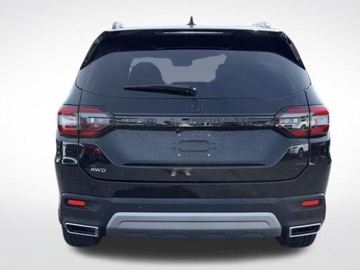 Crystal Black Pearl 2024 Honda Pilot Elite