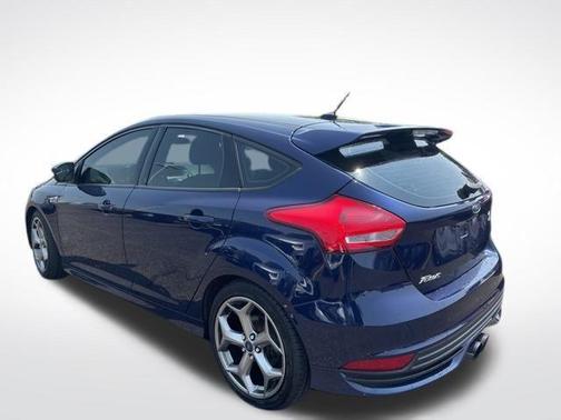 2017 Ford Focus ST Base