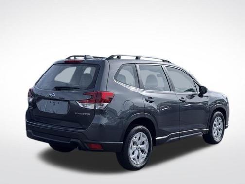 Magnetite Gray Metallic 2023 Subaru Forester