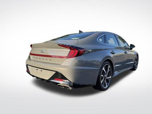 2022 Hyundai SONATA SEL Plus