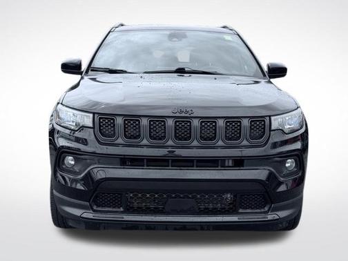 Diamond Black 2023 Jeep Compass Altitude