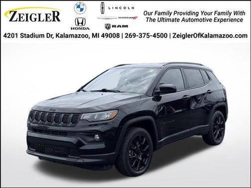 Diamond Black 2023 Jeep Compass Altitude