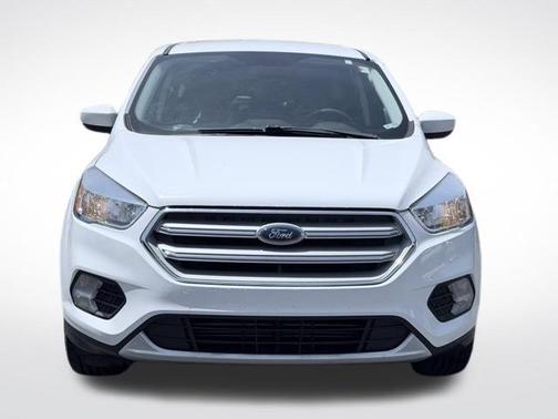 Oxford White 2019 Ford Escape SE