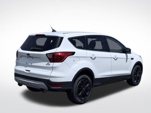 Oxford White 2019 Ford Escape SE