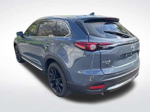 2022 Mazda CX-9 Carbon Edition