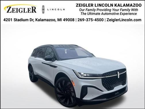 2025 Lincoln Nautilus Reserve