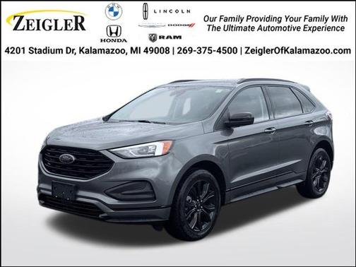 Gray Metallic 2022 Ford Edge SE