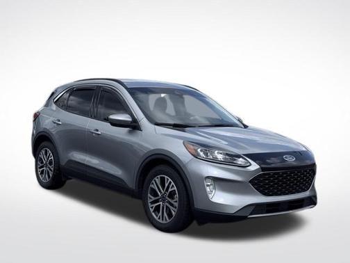 Silver Metallic 2022 Ford Escape SEL