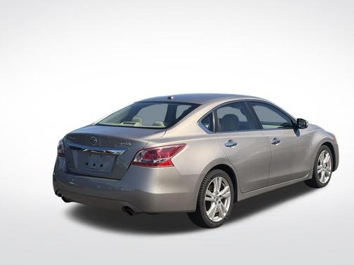 Saharan Stone Metallic 2013 Nissan Altima 3.5 SV