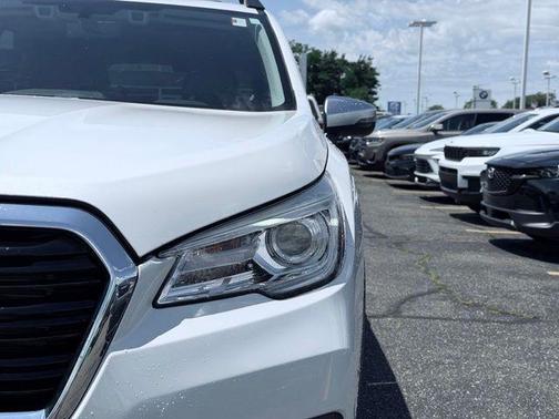 Crystal White Pearl 2020 Subaru Ascent Touring 7-Passenger