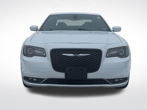 2018 Chrysler 300 S