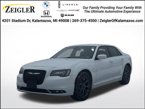 2018 Chrysler 300 S