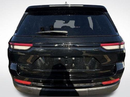 2022 Jeep Grand Cherokee L Laredo