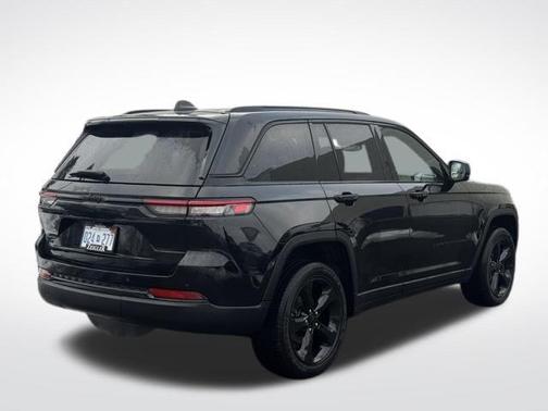 2022 Jeep Grand Cherokee Altitude