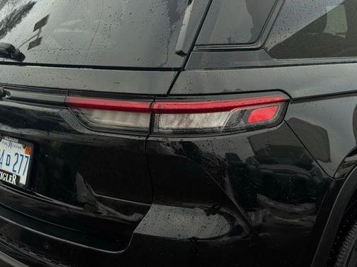 2022 Jeep Grand Cherokee Altitude