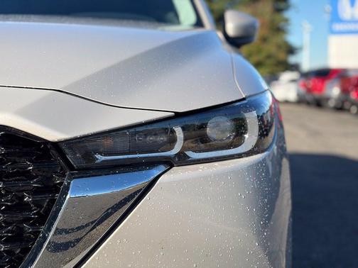 Platinum 2025 Mazda CX-5 2.5 S Select Package