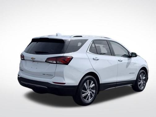 Summit White 2023 Chevrolet Equinox Premier