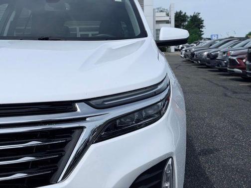 Summit White 2023 Chevrolet Equinox Premier