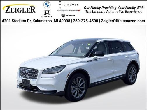 White Metallic 2022 Lincoln Corsair Standard