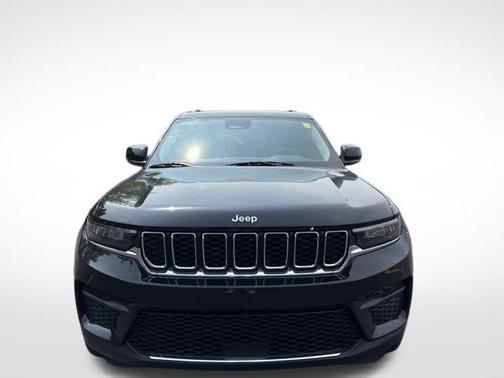 2022 Jeep Grand Cherokee Laredo