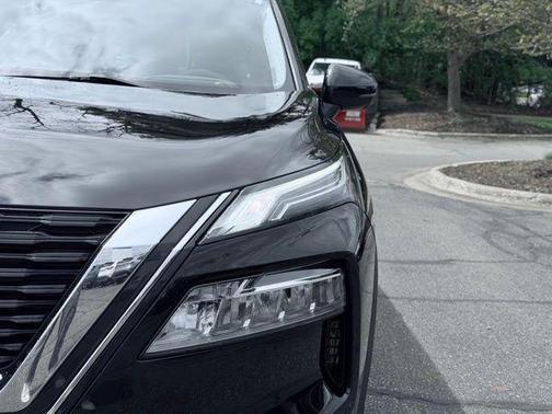 Black 2023 Nissan Rogue Platinum