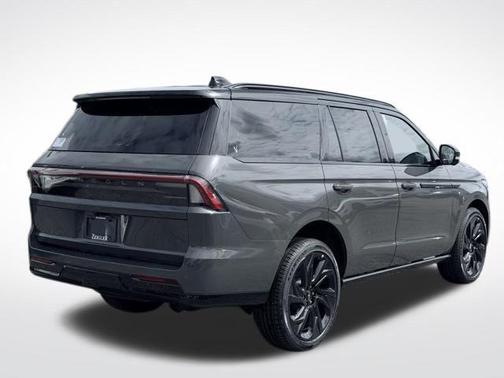 Metallic 2026 Lincoln Navigator Black Label