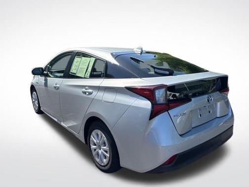 2022 Toyota Prius L