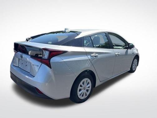 2022 Toyota Prius L