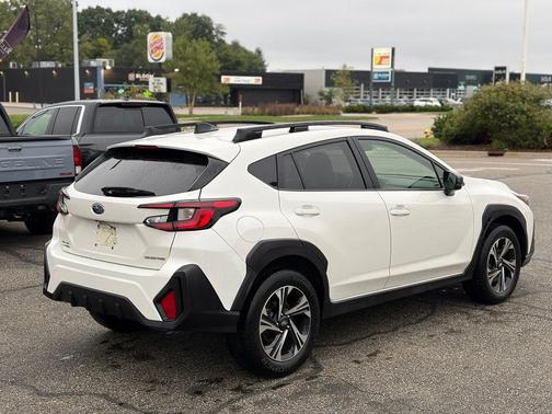 Crystal White Pearl 2025 Subaru Crosstrek Premium