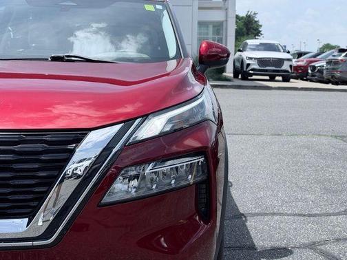 Scarlet Ember 2022 Nissan Rogue SV