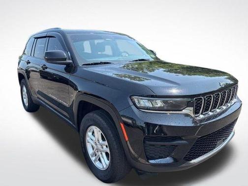 2022 Jeep Grand Cherokee Laredo