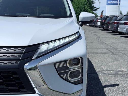 White Diamond 2024 Mitsubishi Eclipse Cross